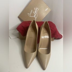 Christian Louboutin’s Kate 100mm Nude